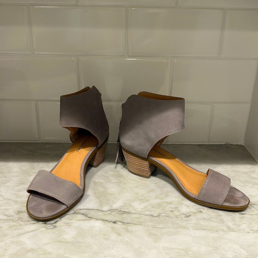 Lucky brand sandals, mid heel